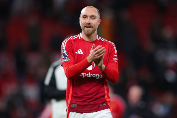 Ajax confirm interest in signing Man Utd midfielder on free transfer