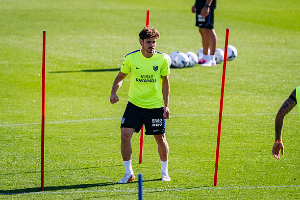 Julian Alvarez congratulated for Barcelona, Arsenal transfer snub