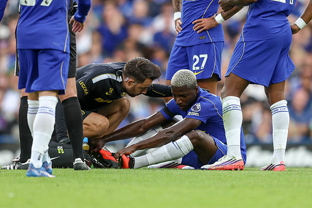 Chelsea get Moises Caicedo injury blow as Xabi Alonso reveals new update