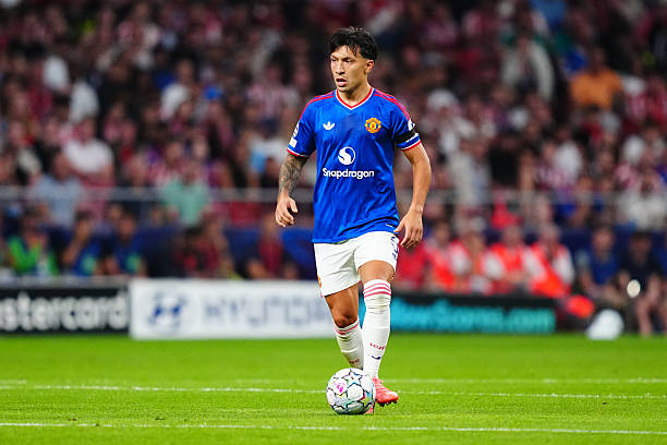 Lisandro Martinez Apologises to Man Utd Board Over Controversial Remark