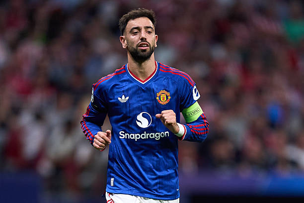 Babies! Rooney rips into Fernandes & Martinez as Man Utd crisis deepens