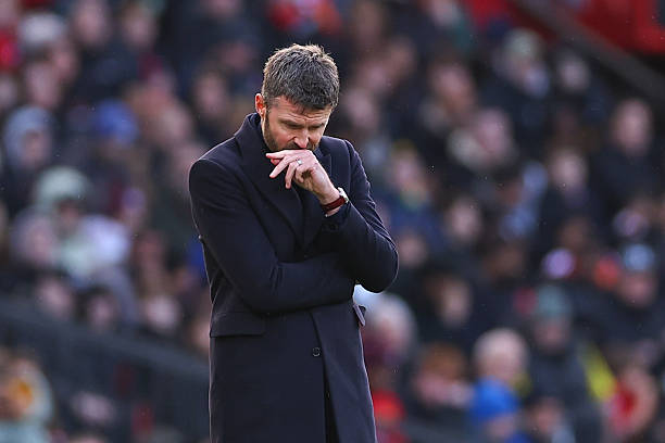 Neville Questions Man Utd Players' Professionalism Amid Poor Run